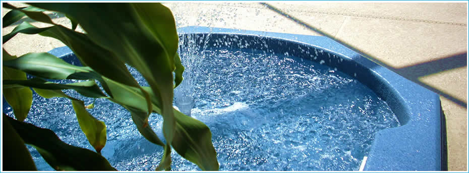 Sarasota Florida swimming pools builder and the best FL pool contractor for vinyl liner pools.